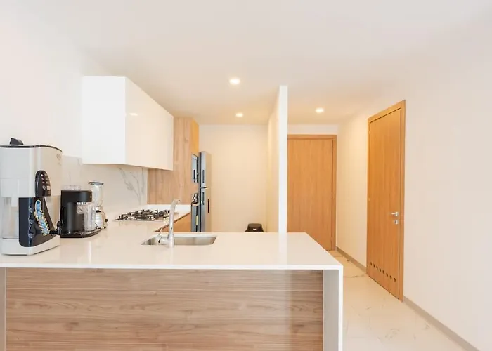 Designer Loft With Insane Amenities Gym Cine *