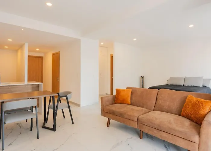 Designer Loft With Insane Amenities Gym Cine