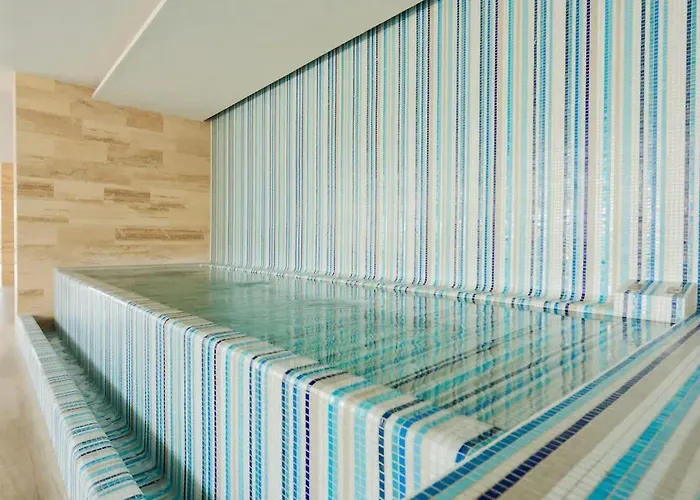 Designer Loft With Insane Amenities Gym Cine Apartamento *